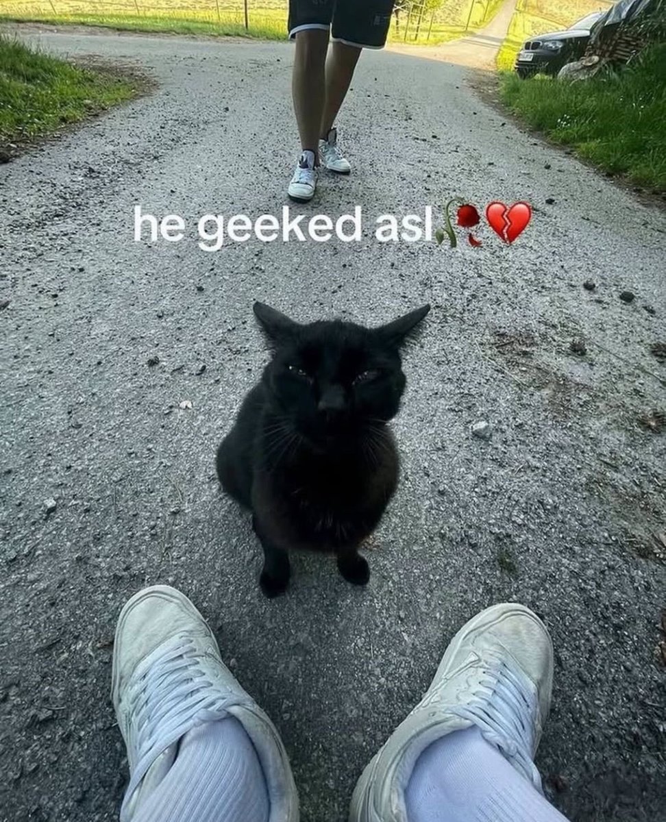 Damned 8 on apple music is just mwah 😘