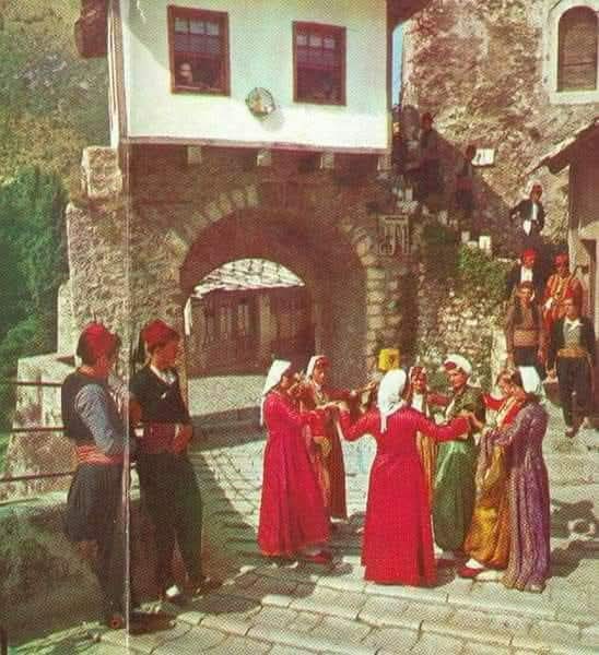 A nation so beautiful that 4 nations claim them.