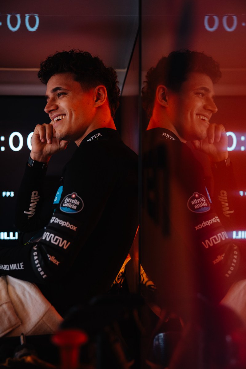 no matter what happens tomorrow, always behind him 🤍