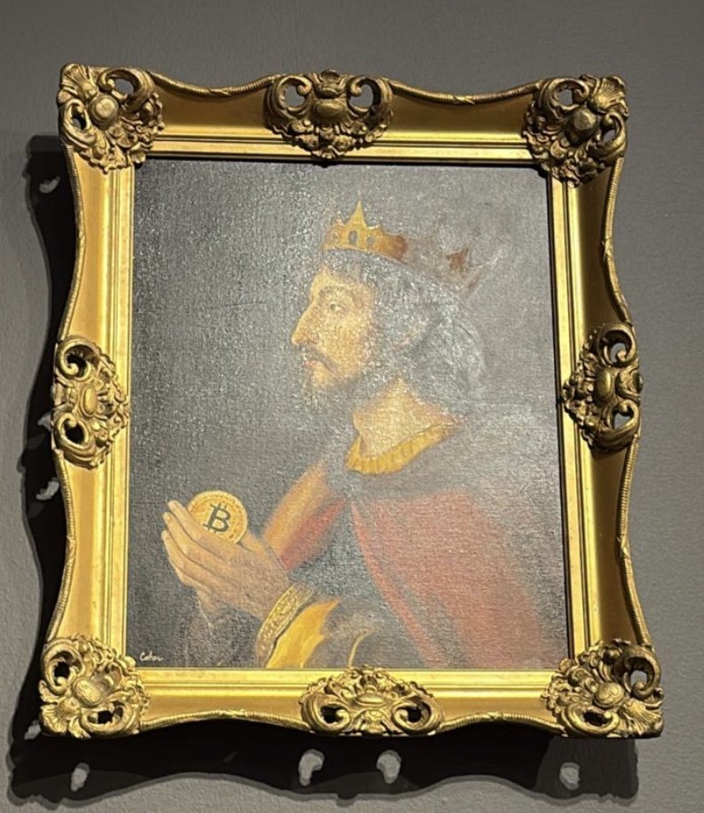 3937480reufd's tweet image. I'm at Art Basel and found something INSANE. Daniel allen cohen's new art piece worth millions is on display called "The King of Blockchain"

It's about this guy Midas who unlike farming and rug pulling, holds. He's a "saint of HODL culture"

This art can literally revive the…