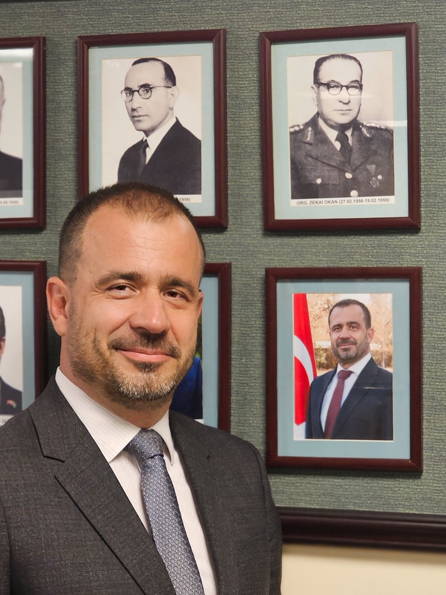 CenkUnal's tweet photo. Ülkemi dost topraklarda temsil etme ayrıcalığı yaşamaktan, dürüst ve çalışkan bir halkı yakından tanımaktan gurur, onur ve memnuniyet duydum.

Ayrılırken herşeyin en güzelini hak eden Afganistan için güzel günlerin yakında olduğuna dair inancımı bir kez daha belirtmek istiyorum. https://t.co/c2FOKIgH7f