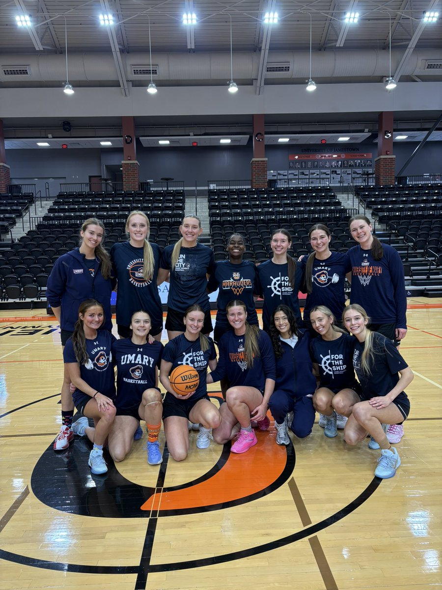 UMary Women’s Basketball tweet media