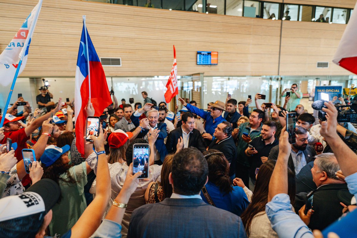 Muy contento de volver a Concepción. Nos vemos a las 18 horas en la Plaza de la Independencia! 🇨🇱🖐️