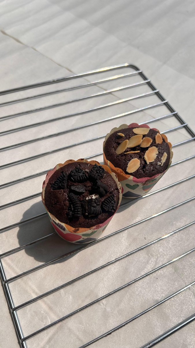 Jualan cookies tweet media