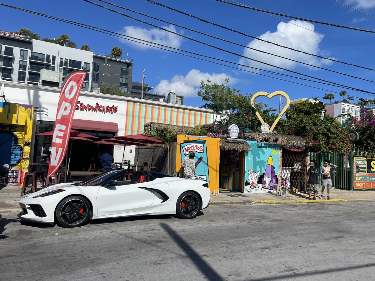 kweenketamean tweet media