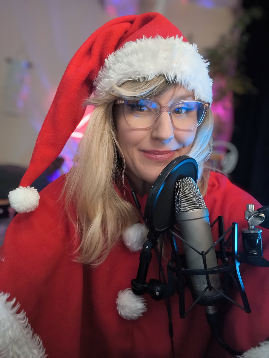 FaminaMeow tweet media