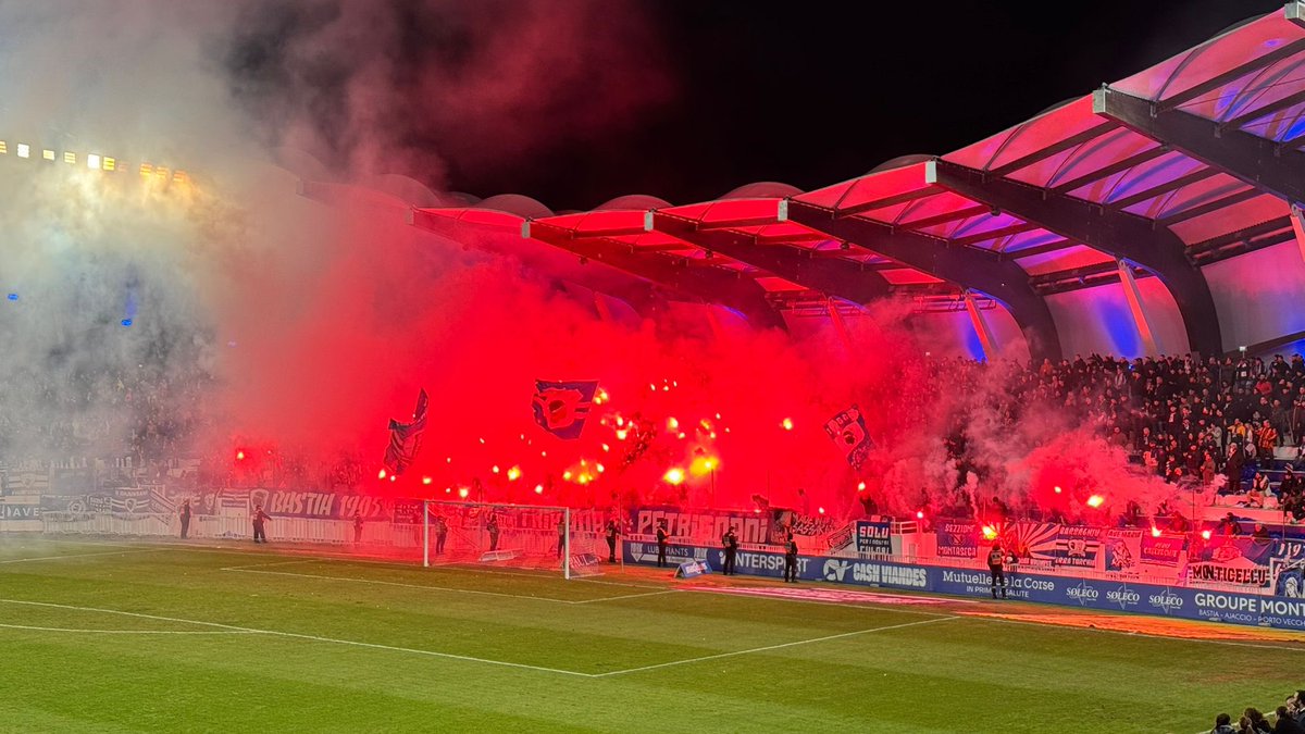 SECBSocios's tweet image. 𝗖𝗘𝗟𝗨𝗜 𝗤𝗨𝗜 𝗡𝗘 𝗠𝗔𝗥𝗖𝗛𝗘 𝗣𝗔𝗦 𝗗𝗔𝗡𝗦 𝗟'𝗜𝗡𝗧𝗘𝗥𝗘𝗧 𝗦𝗨𝗣𝗥𝗘𝗠𝗘 𝗗𝗨 𝗦𝗣𝗢𝗥𝗧𝗜𝗡𝗚 𝗠𝗔𝗥𝗖𝗛𝗘 𝗦𝗘𝗨𝗟 𝗘𝗧 𝗦'𝗔𝗨𝗧𝗢-𝗘𝗫𝗖𝗟𝗨𝗧.

Nous avions invité l'ensemble du peuple à prendre le chemin de Furiani pour fêter nos 120 ans d'histoire et l'ouverture…