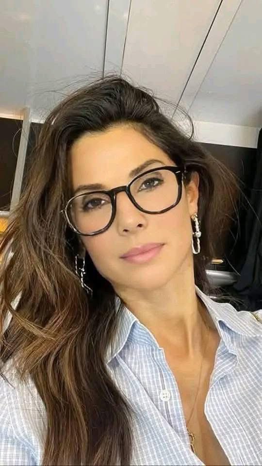FanpageBul1437's tweet image. Greetings from your favourite SANDRA BULLOCK.....❣️ I just need HI and  DONE✅ from a true fan that love me and ready to get the truck🚚 from SANDRA BULLOCK GIVEAWAY FOUNDATION 🛻
