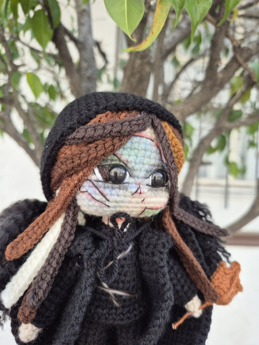 Señores, hice amigurumis de Elizabeth y La Criatura 💙🧶🖤