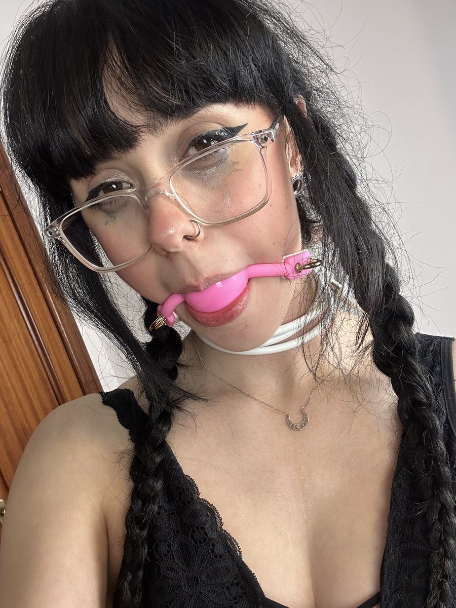 This is how I ended up after a bondage custom video with choking. It was very intense.😈

#bondage #gag #gagged #fetish #kink #kinky