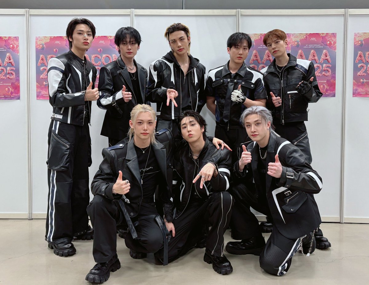 hyunlix_jeongho's tweet photo. 「 ✦ #LOVESTRAYKIDS ✦ 」
Words cannot describe how proud I am of my talented, hardworking, and incredibly special boys. 😍 You are an inspiration! These awards are well-deserved recognition of your incredible journey and talent. Thank you for every happy moment you give me. 💗 https://t.co/5J4LQZJEqG