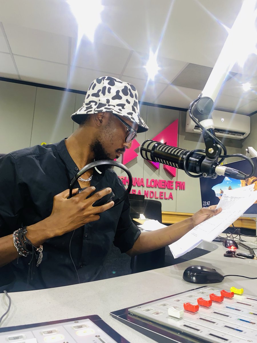 <a href="/Munghana/">Munghana Lonene FM</a> <a href="/GivenMabunda_/">The Radio Guy</a> #Hipfurhamalangavi 
🔥🔥🔥 
Vuxumi The Radio Guy 
<a href="/GivenMabunda_/">The Radio Guy</a> 
Hi swin'we kusuka kwala Gottenburg #60Matimbayaxiyanimoya #20MatimbaYaVunanga 
#XMA20 
<a href="/Munghana/">Munghana Lonene FM</a>