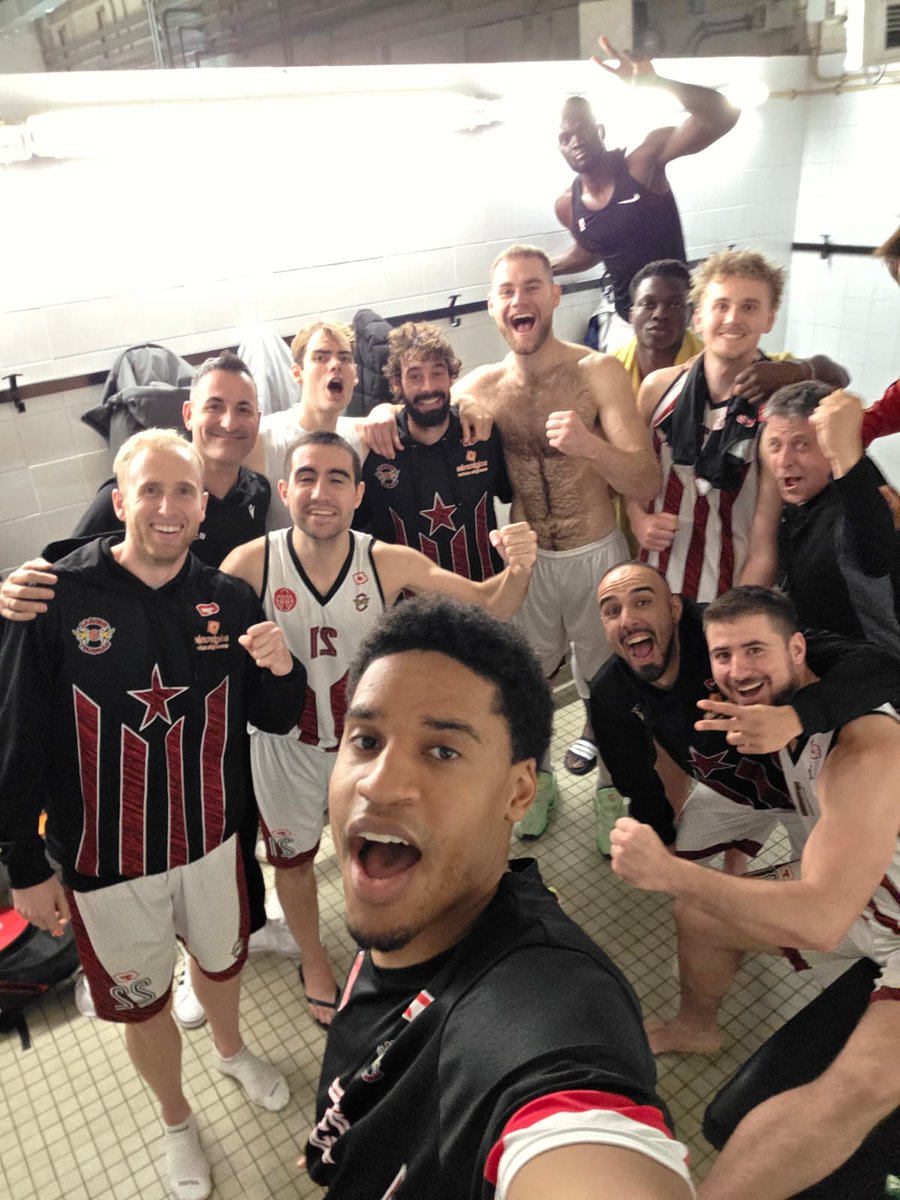 SSSSSSSIIIIIIIIIIÍ!!! El Sol Gironès <a href="/bisbalbasquet/">Bisbal Bàsquet //*//</a> s'imposa al #PavellódelSerrallo (68-86) al <a href="/CbSalou/">CB Salou</a> i aconsegueix una importantíssima victòria, la 3a!!! Un gran treball coral de l'EQUIP per anar obrint forat al marcador i sabent gestionar el partit amb solvència!! 50