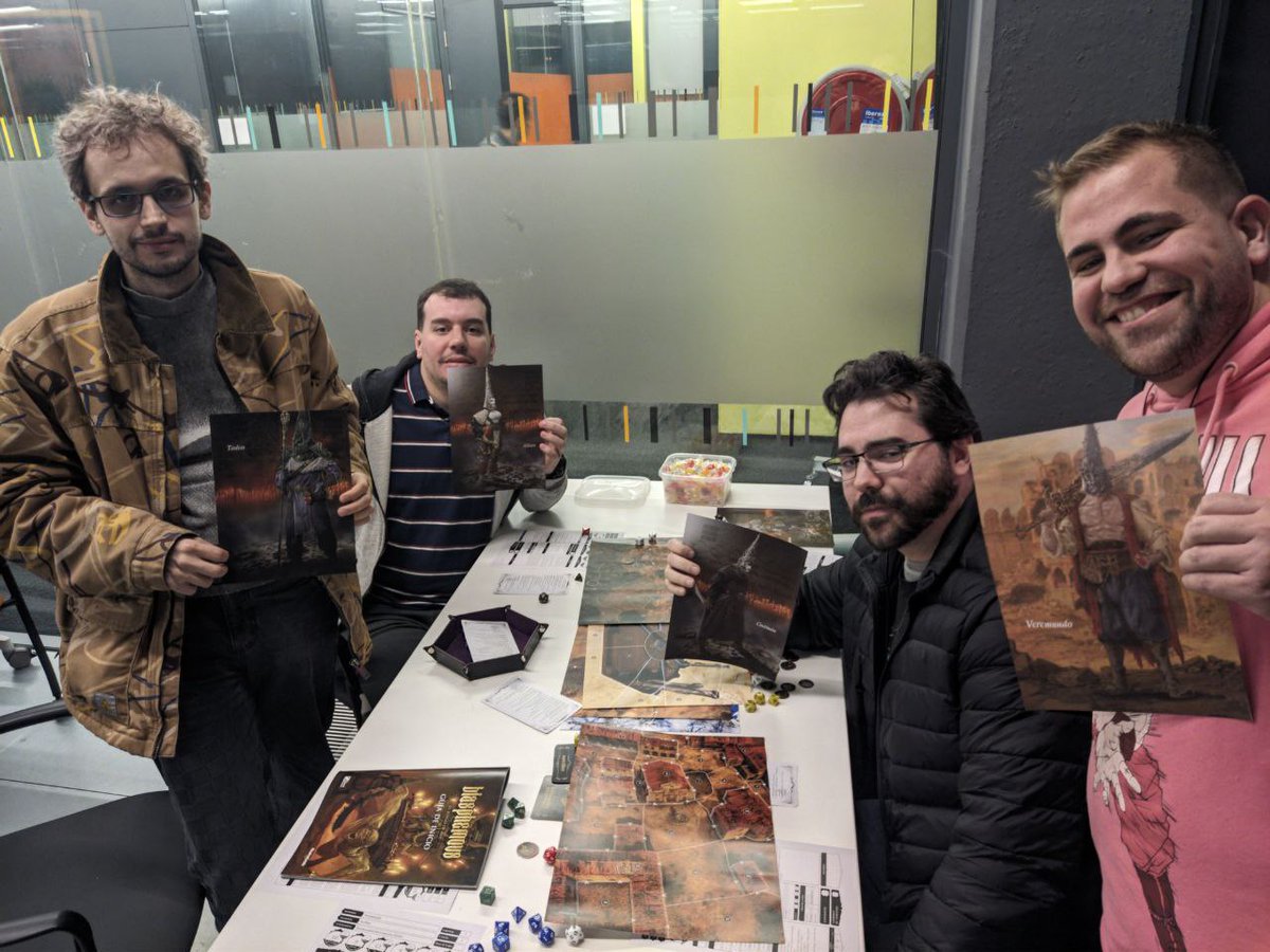 Shadowlandsed's tweet image. Gracias al Milagro, el juego de rol de #Blasphemous se manifestó hoy en el @salonvideojuego de Madrid. Varios sufridos penitentes recorrieron Cvstodia con la venia de @TheGameKitchen.

¡Mañana por la mañana repetimos!