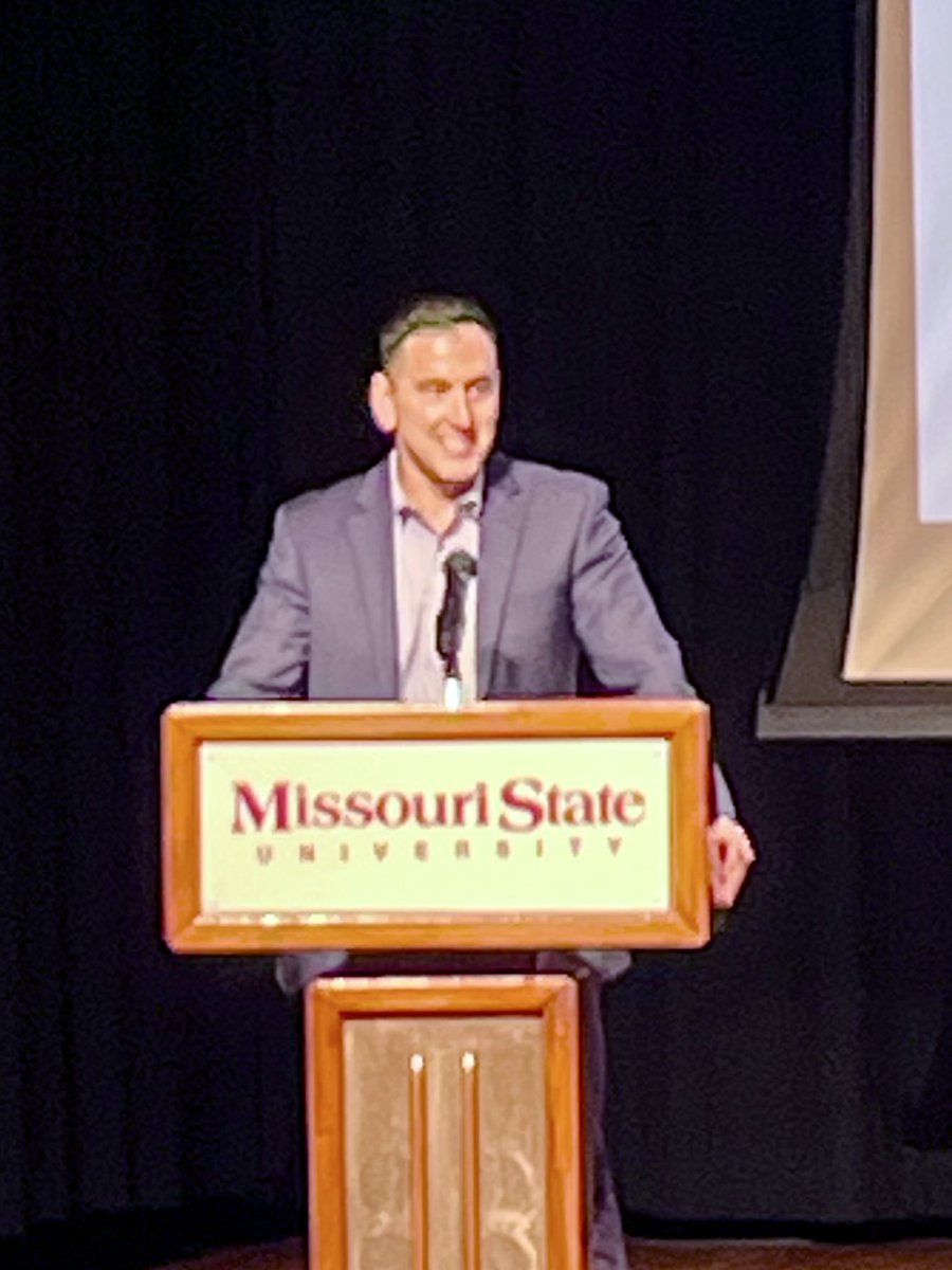 John Sextro 🏀 🥎 🏐 🎙 tweet media