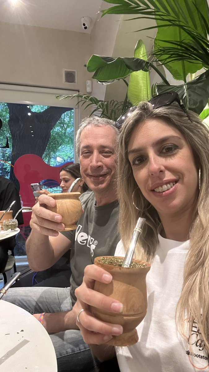 Increíble experiencia en el #CryptoMate de <a href="/rootstock_io/">Rootstock</a> ! 🧉✨

Hoy les cuento lo que fue CryptoMate 👉👉 Expertos locales guiaron una cata de mate para quienes se sumaron desde otros países, creando un espacio único para aprender, compartir y conectar  con colegas 🤝🌍

Nos