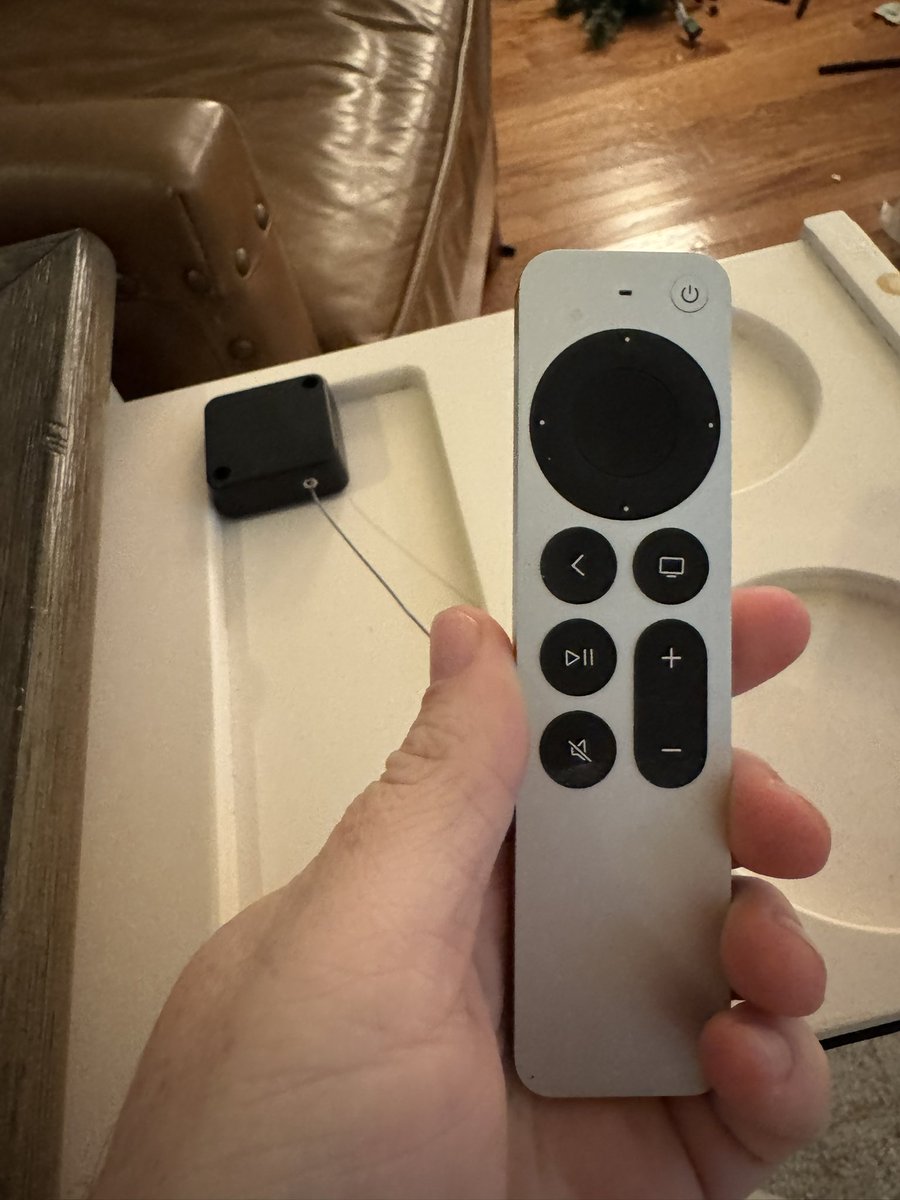 davidwatson249's tweet photo. Dad POV: You’re done looking for the remote and making sure it never happens again 😅
#DadLife #DadPOV #GirlDad #DadsOfTwitter https://t.co/TaKHS8psh1
