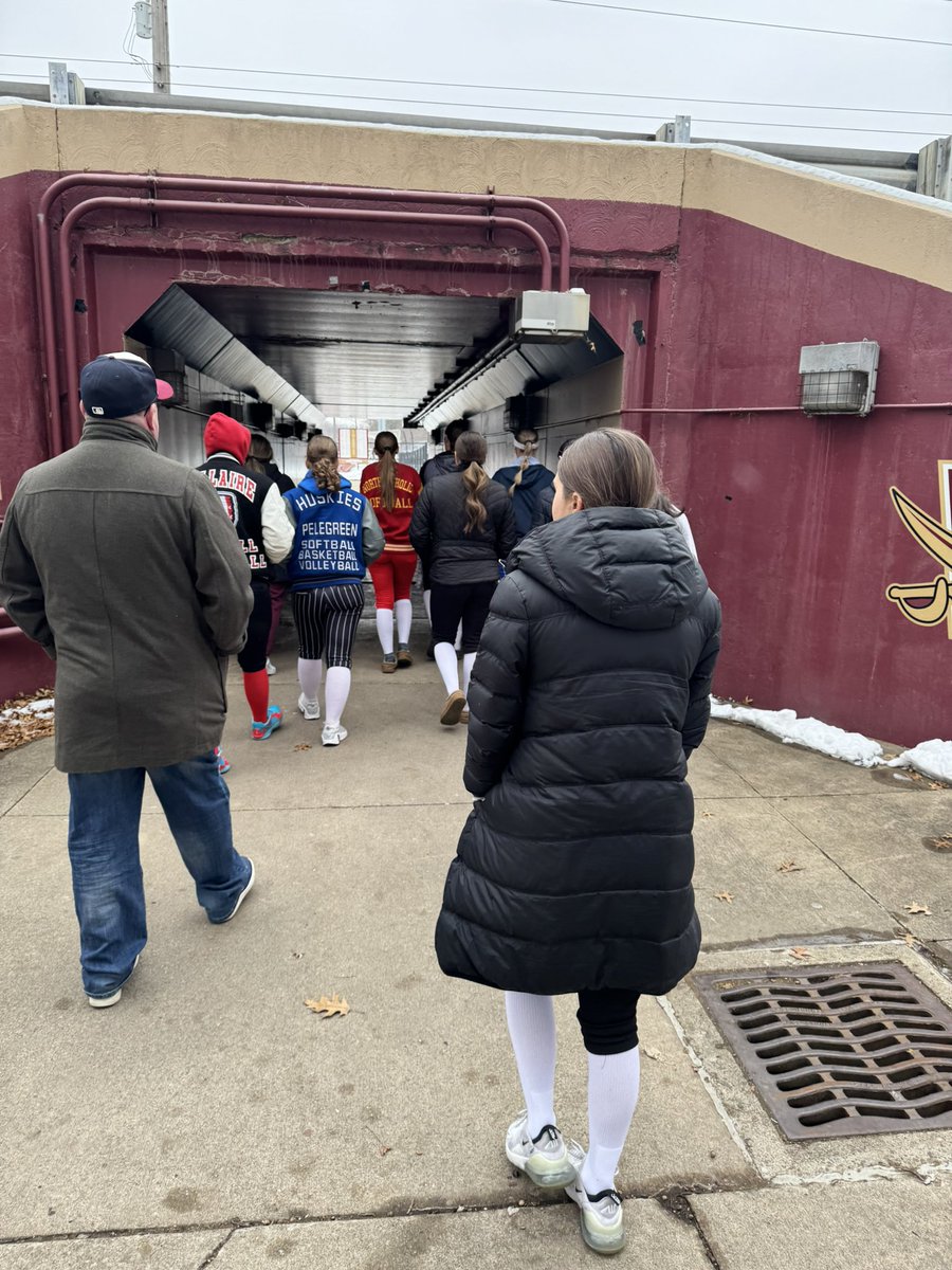 I had a great time today at the <a href="/WalshUSoftball/">Walsh Softball</a> camp! So happy to be able to get back on campus. Swords up!! 
<a href="/fcsmith09/">Firecrackers MI-Smith 09</a>