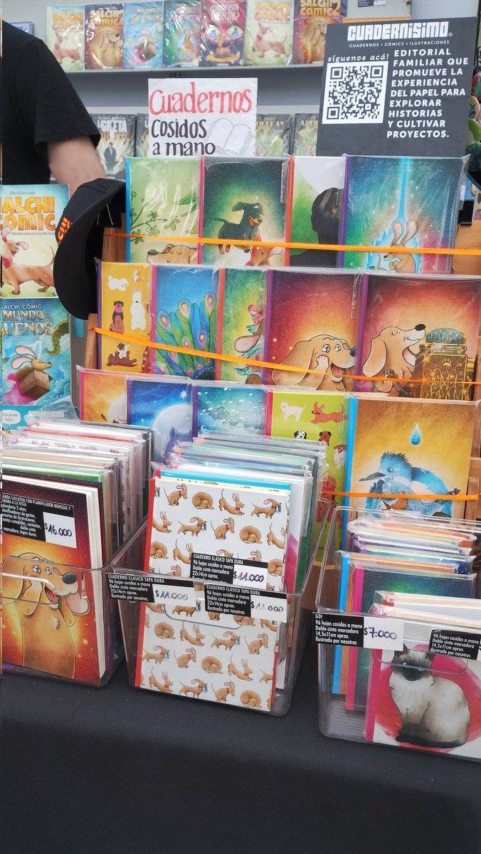 Autores unidos jamás serán vencidos!
<a href="/ChLuco/">Christian Luco 🌳</a> y <a href="/Damivago/">Damivago</a> te esperan hasta mañana domingo en el stand 11, Plaza Ñuñoa norte por calle Manuel de Salas.
Firma de cómics todo el día!