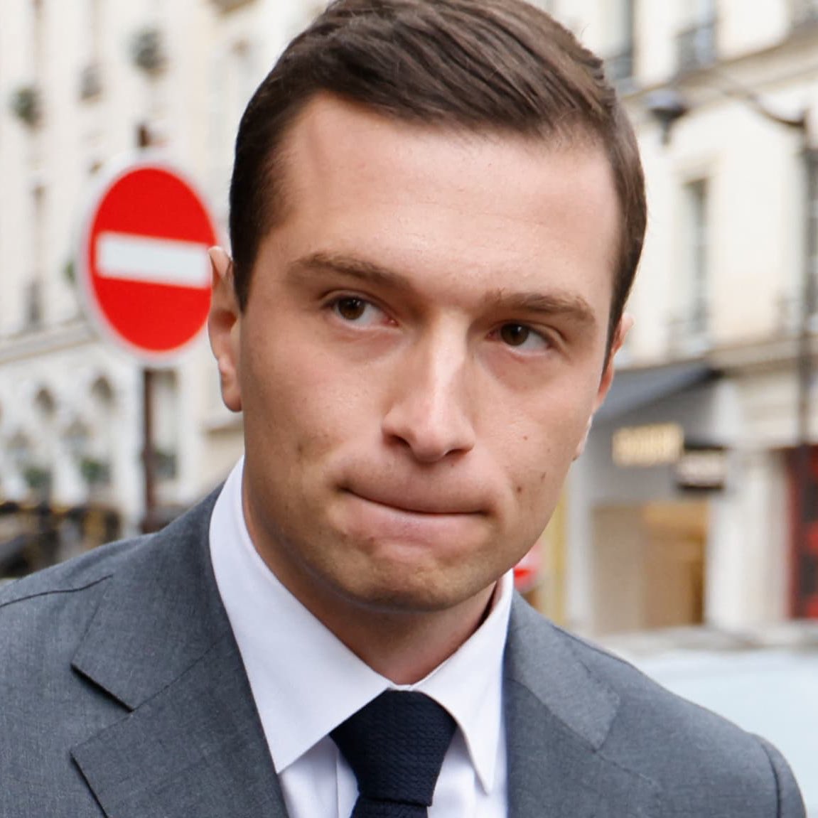 Pediavenir's tweet image. 🇫🇷🥚 FLASH – Jordan Bardella veut INTERDIRE les poules pondeuses.