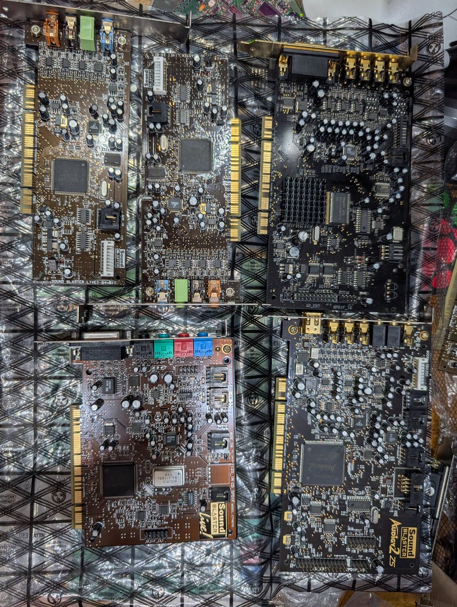 Rem1xxページ Happy to report that 11 out of the 13 cards work perfectly, I'll