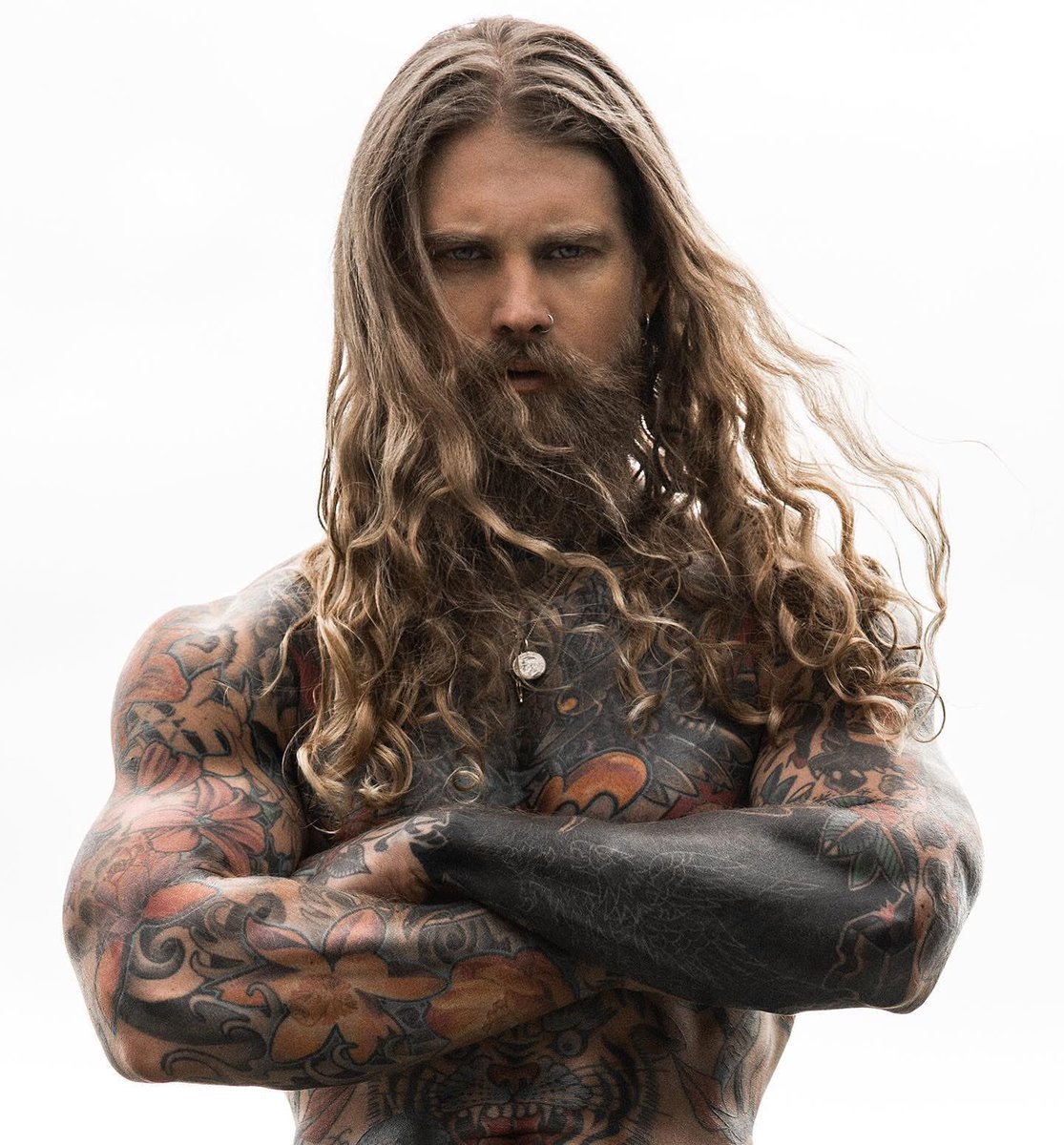 Nølān Parody| tweet media