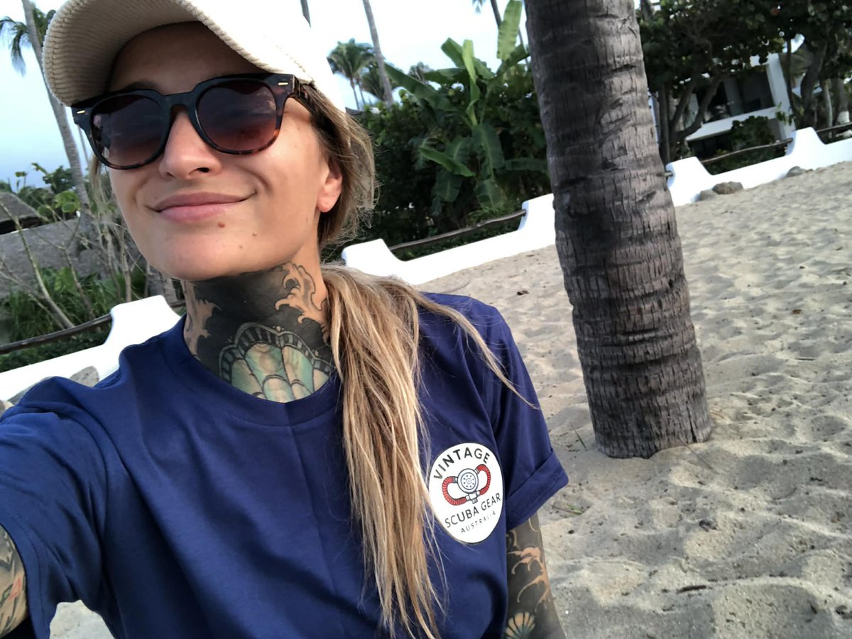 VintageScuba's tweet photo. Our T-shirts are popping up everywhere, even in Mexico! 🇲🇽
Huge shoutout to Marks friend Lucia from Blue Religion rocking the Vintage Scuba Gear look on the other side of the world. https://t.co/mjMC2mBjvQ https://t.co/cayg4CKatR