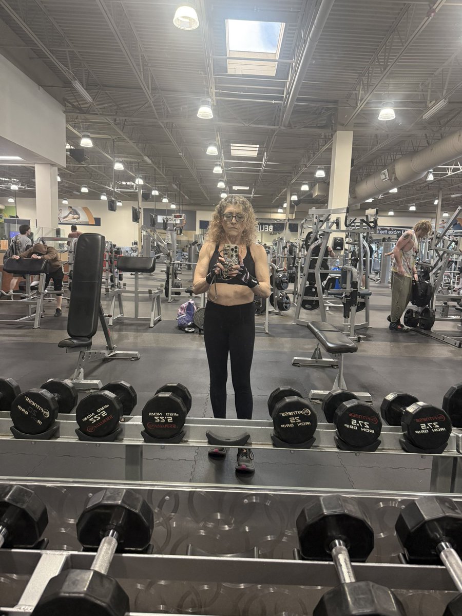 Arm day and cardio!!!  I got my new dip bent to try out!!!