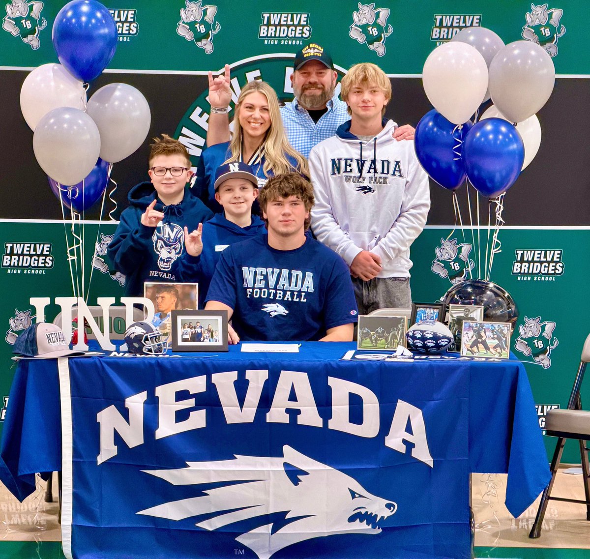 ColtonHogge75's tweet photo. Thank you to everyone who came out to signing day on Wednesday !  I appreciate my family, teammates & coaches. Thank you again to @CoachChoateFB @CoachLynch @Crook_VT for the opportunity to be part of the Union & continue my education at Nevada. #TheUnion #Ri2eTo6ether #NSD2026 🐺

@12BFootball @coachhogge72 @GrantFowler54 @sacbee_joed @CJacksonWCP @brandonhuffman @gregbiggins @adamgorney @alecsimpson5 @WCPSacramento @SacMaxPreps @pgregorian @PrepRedzoneCA @Ath_Dynasty @NorCalPreps @ABCJAMPro @J_Georgeson26 @heykevinjohn @PremierPrepsNMP @RomeroWestCoast @JustinBuettner