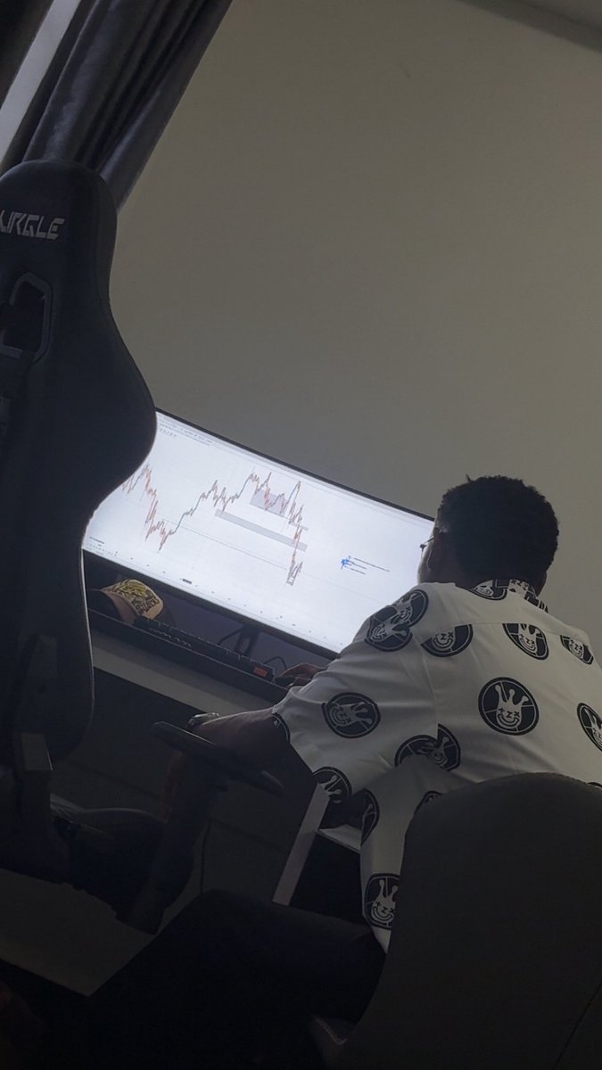 Took a break from pushing Pixels🖋️😁