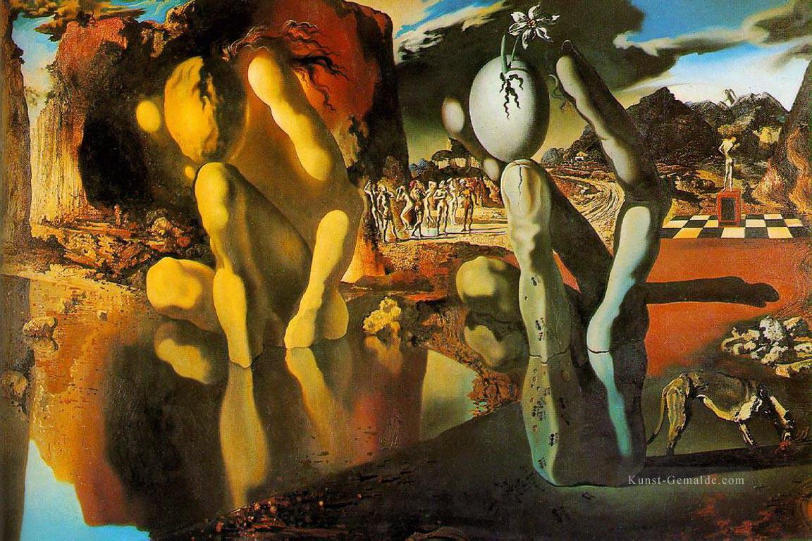 The victim of mind-manipulation
does not know that he is a victim.
To him, the walls of his prison are invisible,
and he believes himself to be
free.

Aldous Huxley
1894 - 1963
britischer Schriftsteller u. Philosoph

Pic: Salvador Dali