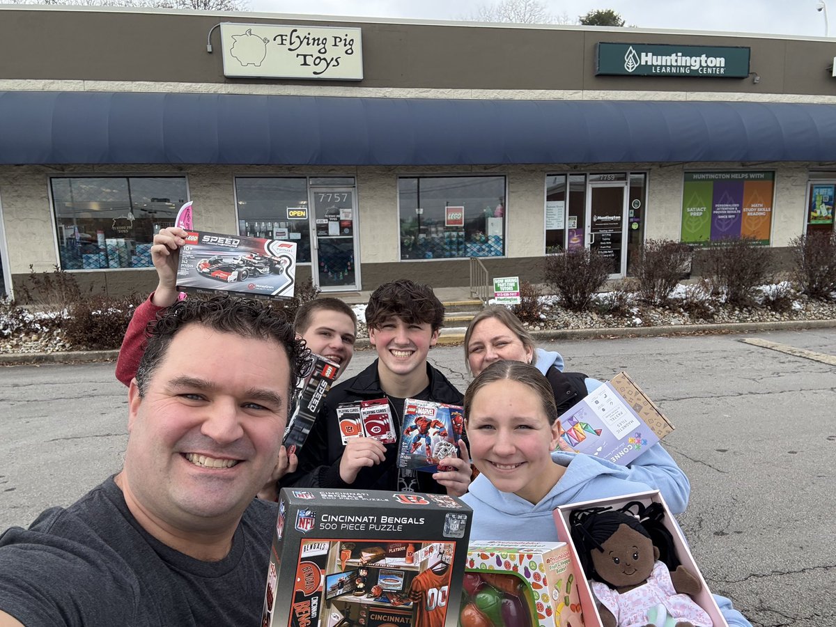 Fantasy Cares #fantasycares tweet media