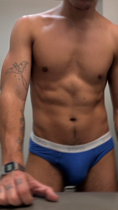 Watch Online Lover's leaked NSFW photo on TwXstars