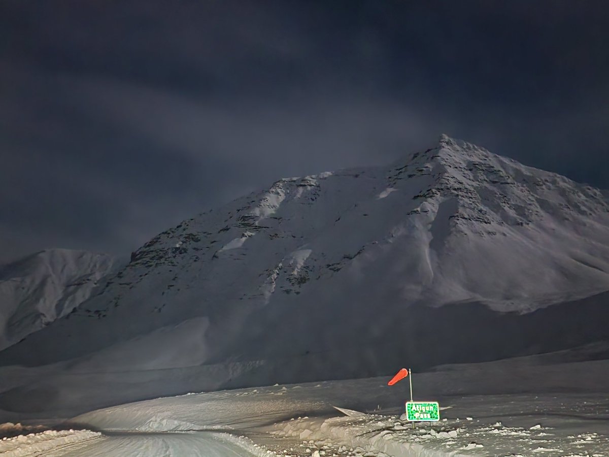 Base of Atigun Pass yesterday morning on my drive south.

#Alaska #workcommute #Arctic #womeninstem