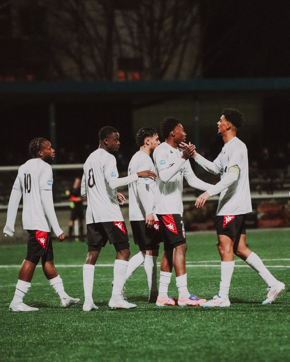 EAGuingamp's tweet photo. [#Akademi] 🏁 La réserve s’est imposée contre Brest (0-1). L’unique but de la rencontre a été inscrit par 𝗜𝗹𝗶𝗮𝘀 𝗠𝗶𝗿𝗮𝗼𝘂𝗶. ❤️‍🔥🖤

#TeamEAG #WarRaok #National3 https://t.co/SMoXevKFX6