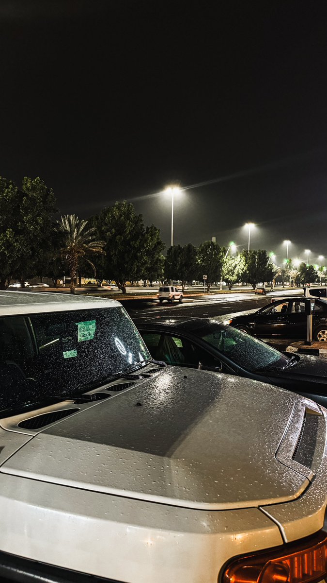 اللهُم كما أمطرت الأرض برحمتِك أمطر على قلوبنا جبرًا وفرحًا وخيرًا فأنت وحدُك تعلم ما في القُلوب