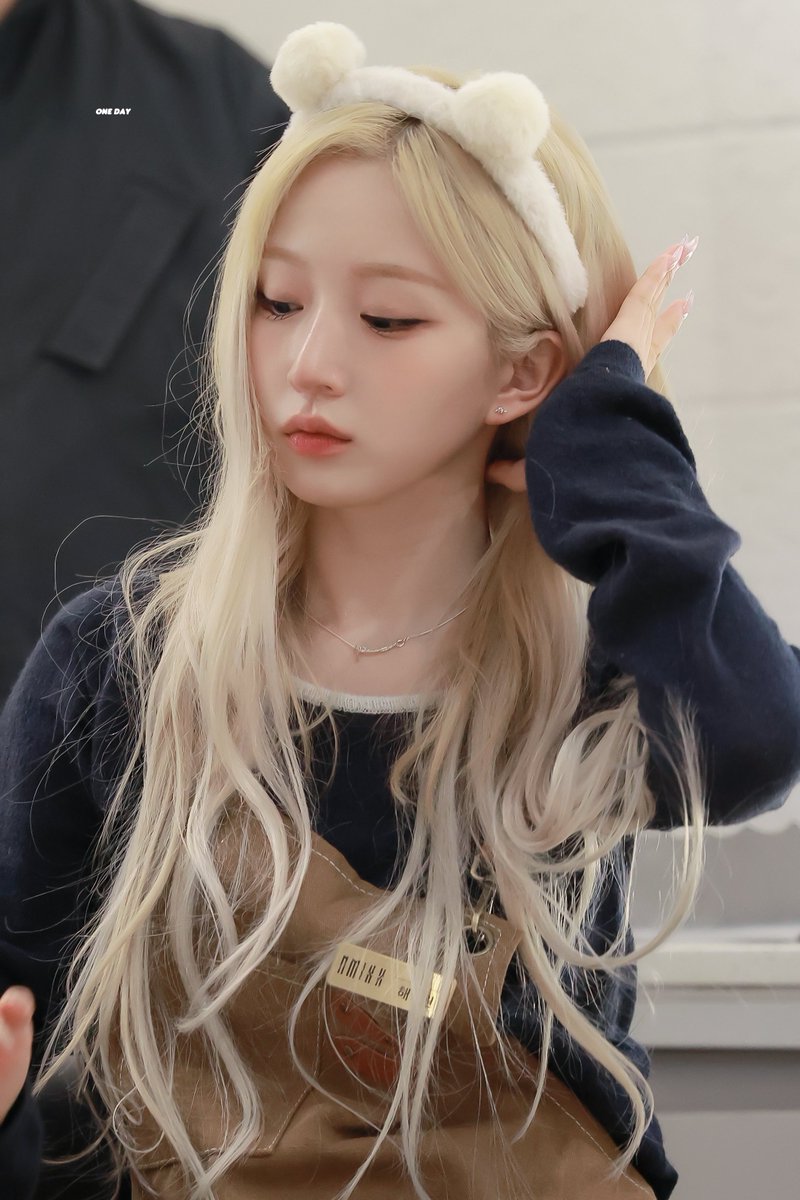 5hw0225's tweet image. 251206 HQ
#NMIXX #엔믹스
#해원 #HAEWON