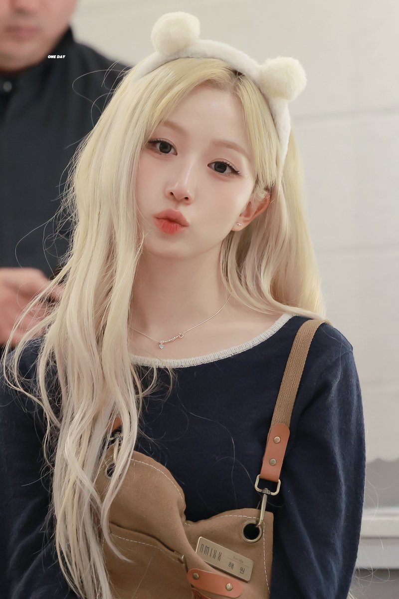 5hw0225's tweet image. 251206 HQ
#NMIXX #엔믹스
#해원 #HAEWON