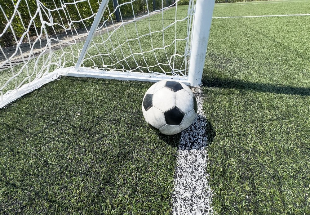 漫画もアニメも、『キャプテン翼』では一番大好きな登場人物、若林源三くん！お誕生日おめでとう🎂
チームの守護神であり、トレードマークの帽子姿も格好良い。なんだかんだメンバー思いで、まとめるために、わざと憎まれ役を買って出たりとか……あれこれ凄いと思う。