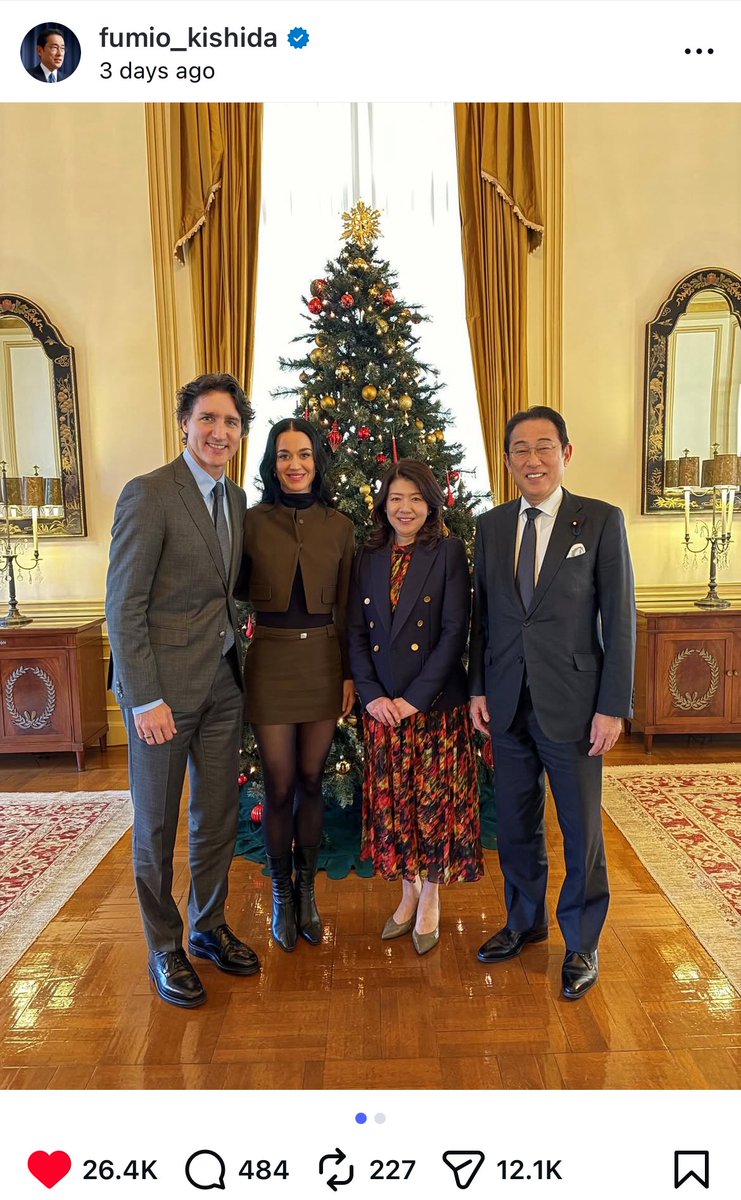 CurtisSChin's tweet image. #OhCanada 🇨🇦🎄❗️

Former #Japan 🇯🇵 Prime Minister Kishida @kishida230 posts a 📸 of he &amp;amp; his wife Yuko along w/ former #Canada PM @JustinTrudeau Trudeau &amp;amp; his partner (per PM Kishida’s post) @katyperry Katy Perry. Happy Holidays &amp;amp; #MerryChristmas to all! 

instagram.com/p/DR1lwR0kdII/…