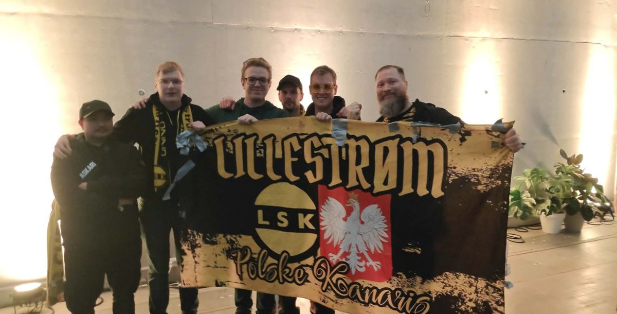 LakiLukPL's tweet photo. CUPEN SKAL HJEM TIL LILLESTRØM!💛🖤 @PolskeKanaris https://t.co/uirCslDk9o