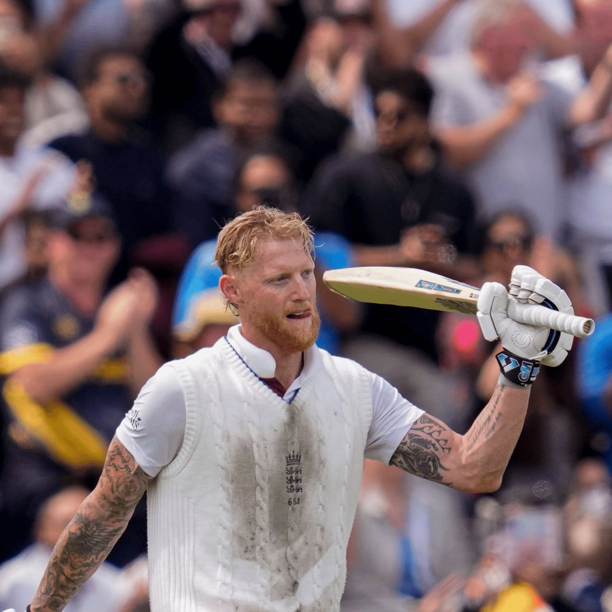 Good morning...

Here's a reminder that, with this man at the crease, anything is possible 🏴󠁧󠁢󠁥󠁮󠁧󠁿

#Ashes