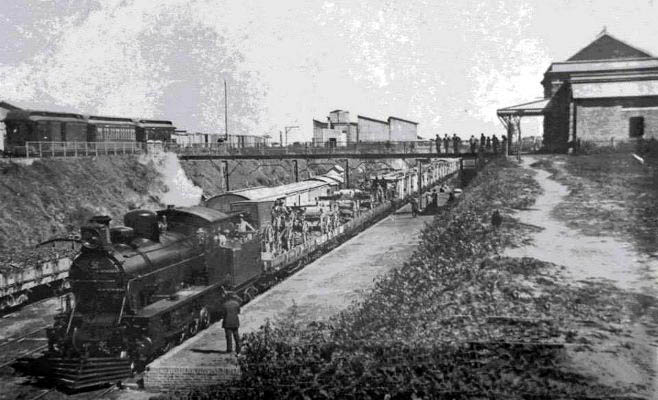 matienlaciudad's tweet photo. Hoy salió hacer algo de arqueología ferroviaria.

Estación Zárate, Ferrocarril Nacional General Urquiza.

2025 vs 1914 https://t.co/qSCg26ggOU