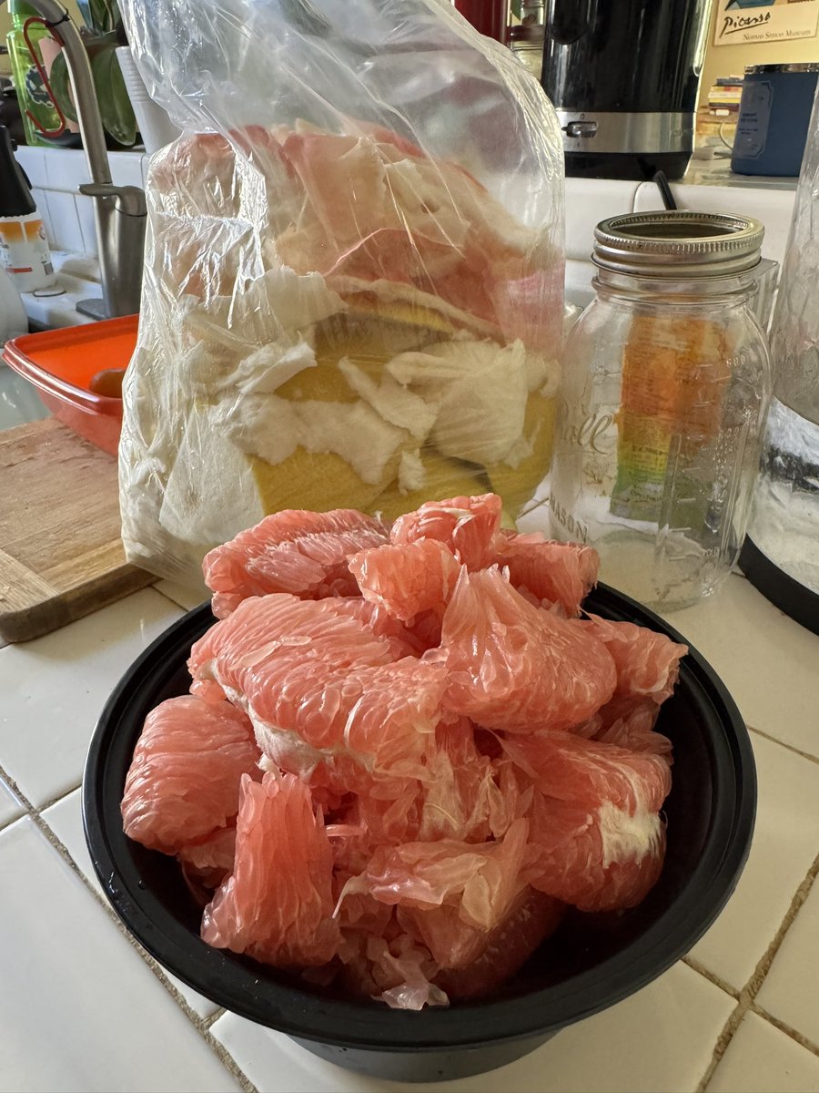 usaventura tweet media