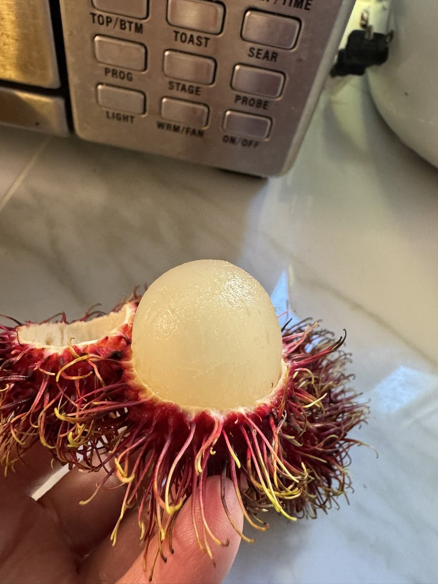 usaventura tweet media