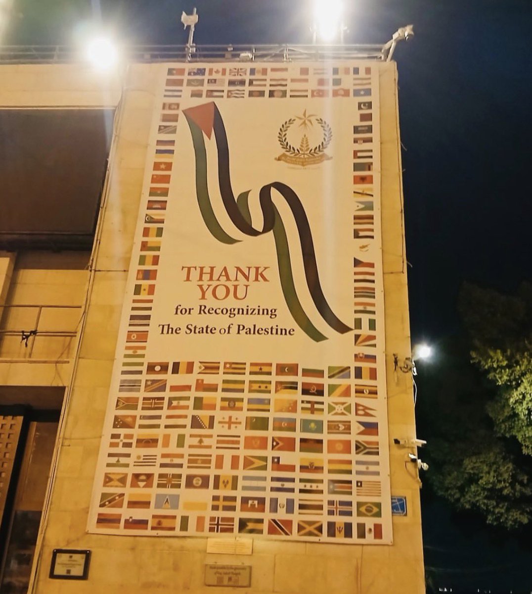 This was spotted in Betlehem, Palestine! 🥰🍉

So proud to see my country's flag in there!