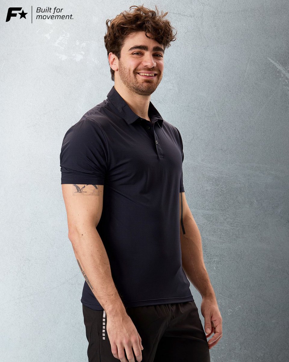 URBAN MOTION
Ingeniería deportiva aplicada al movimiento.

Urban Motion combina flexibilidad, respirabilidad y un diseño que impulsa cada acción. 

Built for movement.
🔜 Sin fricción. Sin pausa. Solo avance.

Where athletic performance merges with everyday style. ✨️