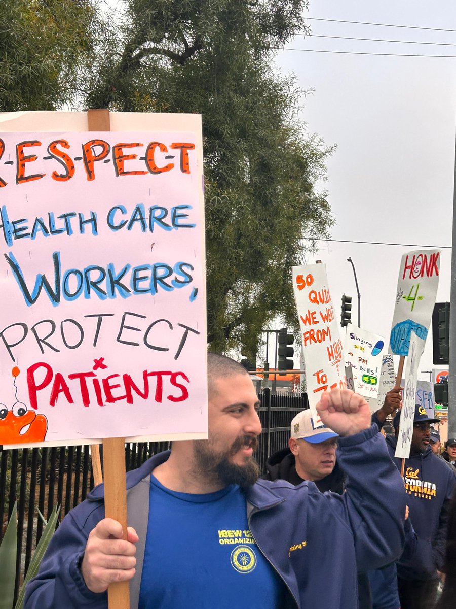 UFCW770's tweet image. @aboutKP workers and their allies turned out in force today in Kern County and Los Angeles to protest Kaiser’s unfair labor practices.💪💪🏿💪🏾💪🏼💪🏻 #OneVoiceOneFightOneFuture #OneAlliance