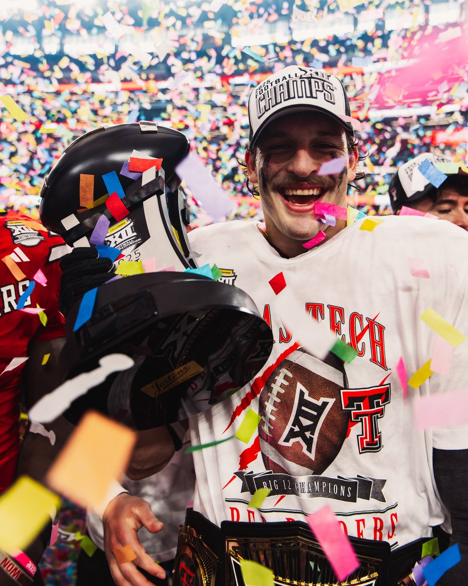 TexasTechFB's tweet image. Ben Roberts is the 2025 Big 12 Championship Game Most Outstanding Player 🏆