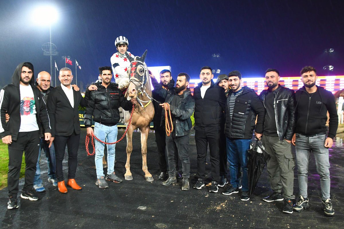 Mustafa Özyiğit tweet media